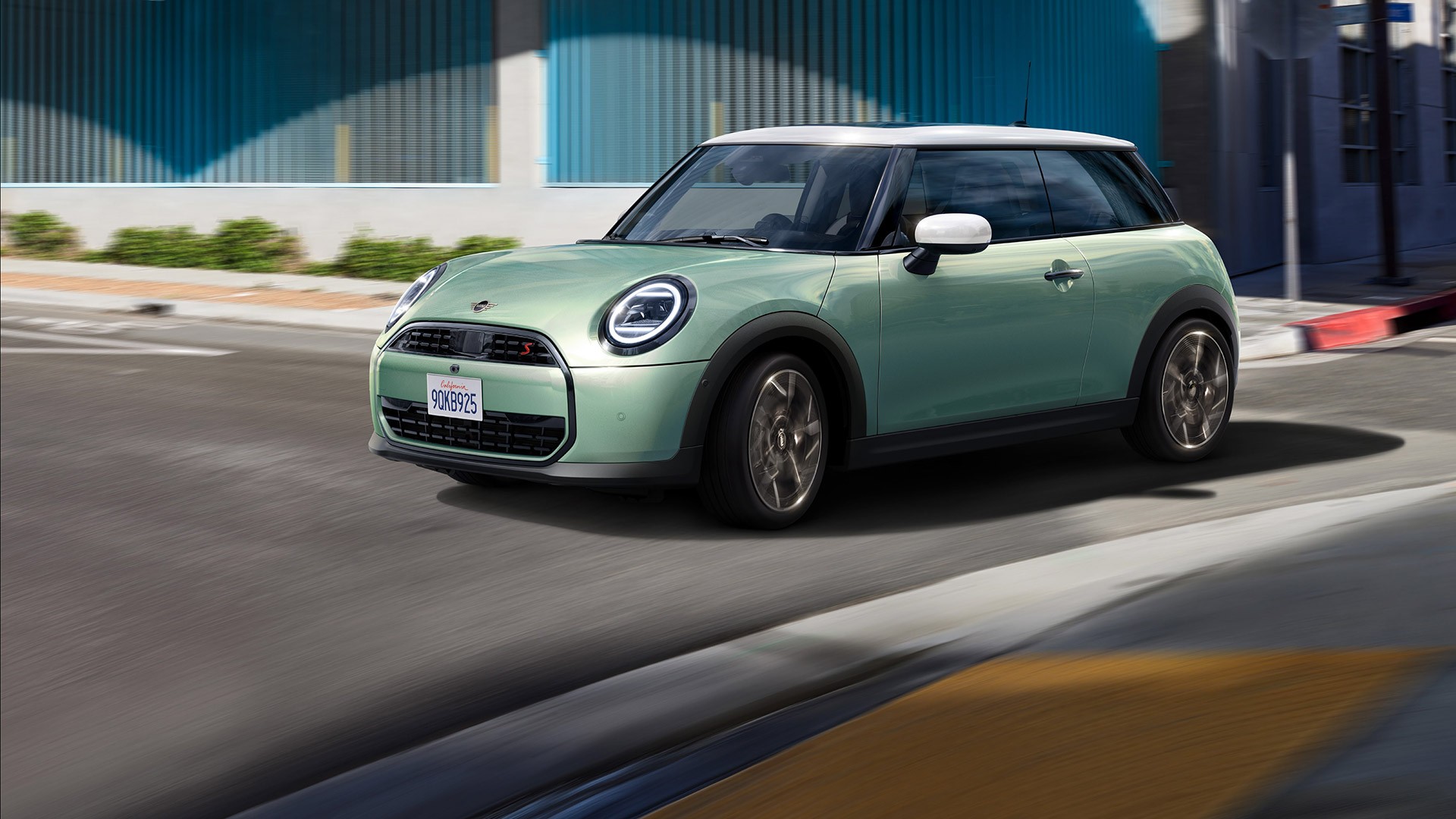 Yeni MINI Cooper 3 Kapı Broşür | MINI Türkiye Yeni MINI Cooper 3 Kapı Broşür | MINI Türkiye